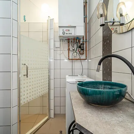 Guest house Kutvoelgy Vendeghaz Vac